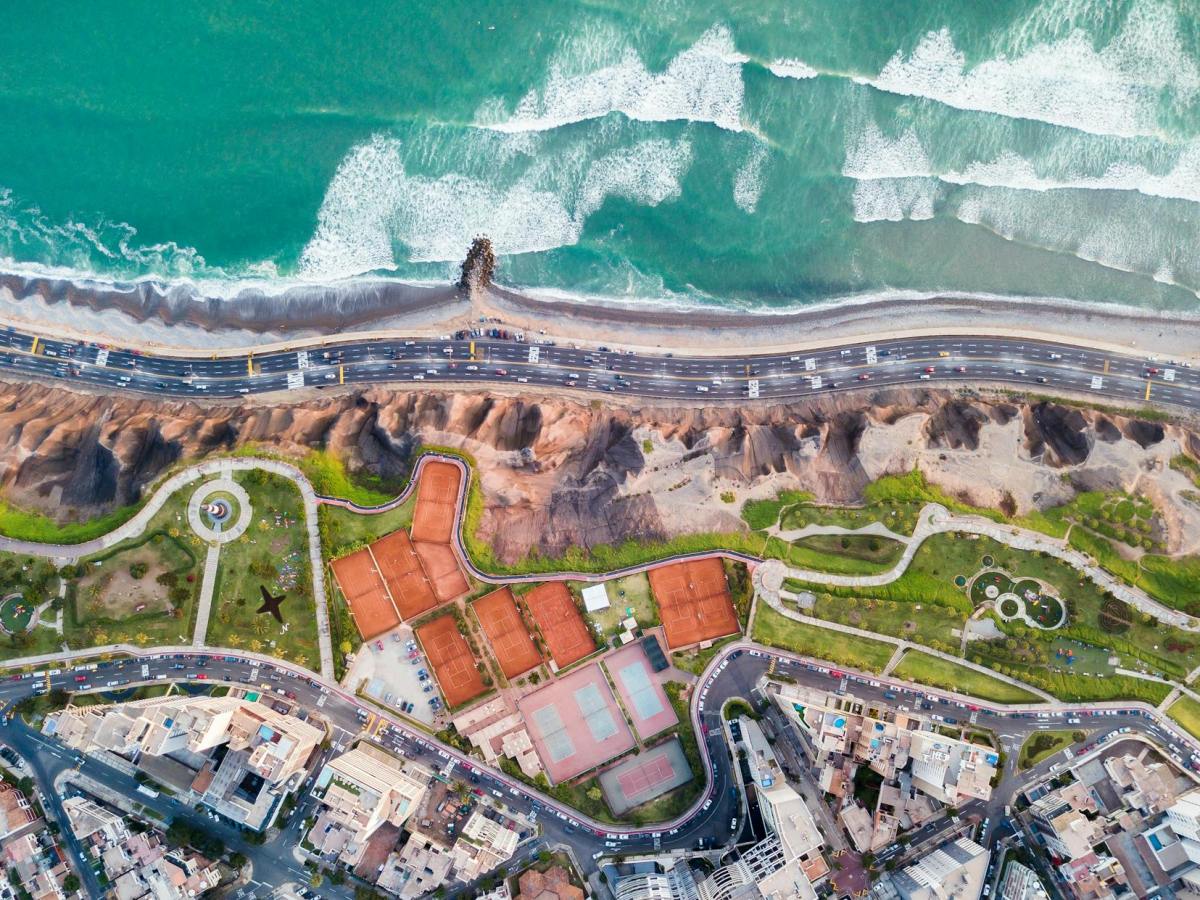 DMV to Lima for $372 | Oct 2025-May&nbsp;2026